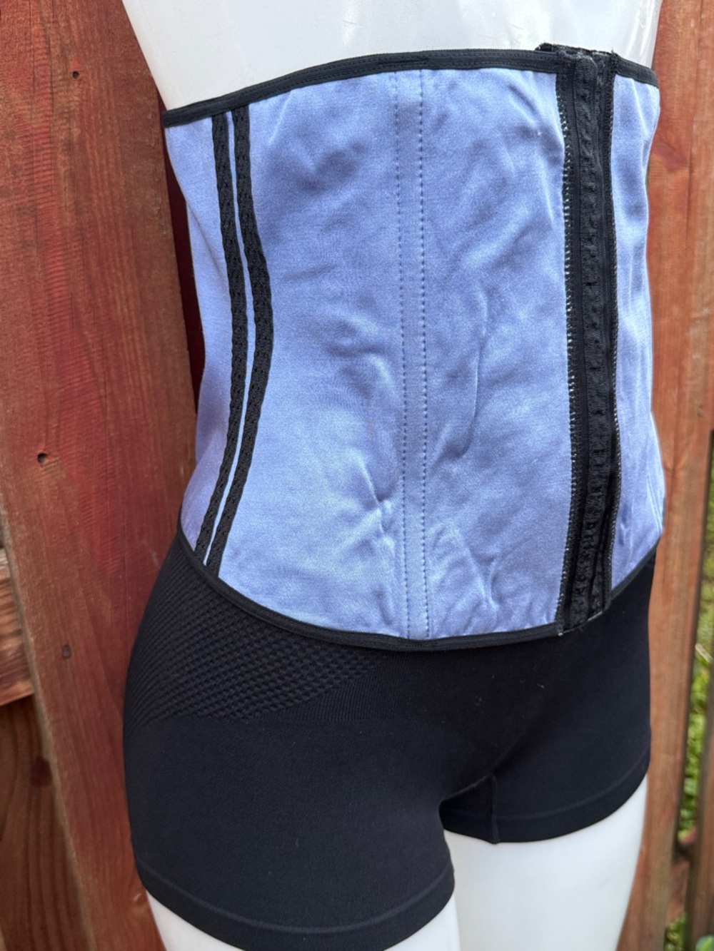 Waist-Training Corset Belt in Light Blue with Front Hook Closure Size 40 - Picture 4 of 7